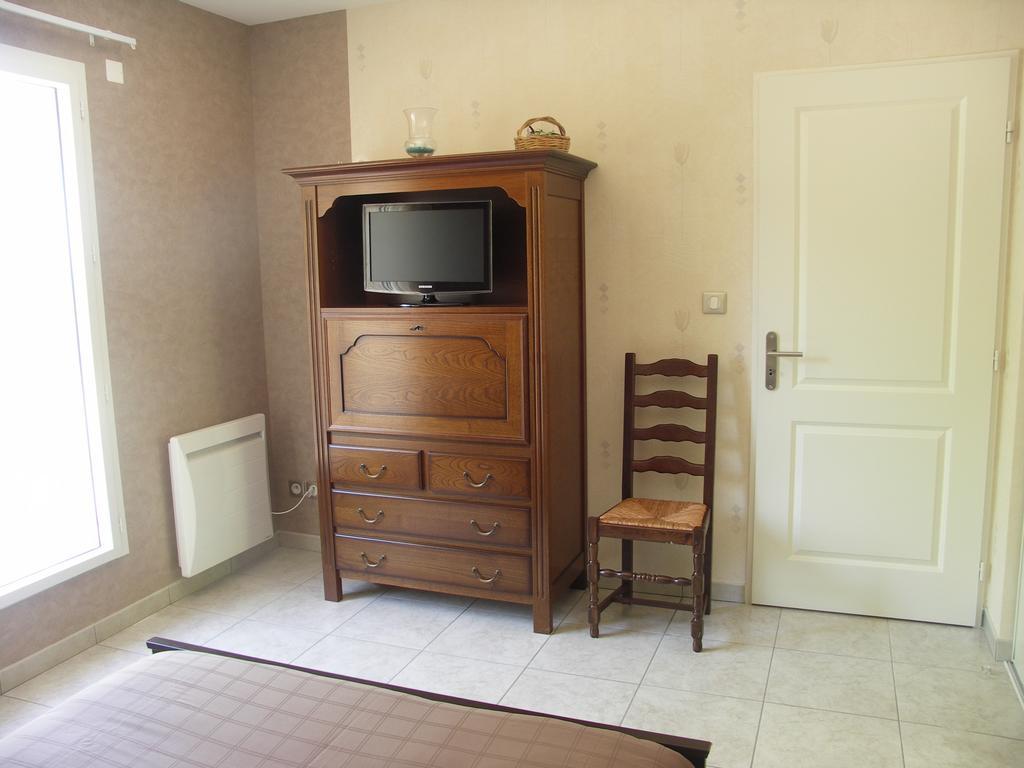 Chambres D'Hotes Le Saint O Detente Zimmer foto