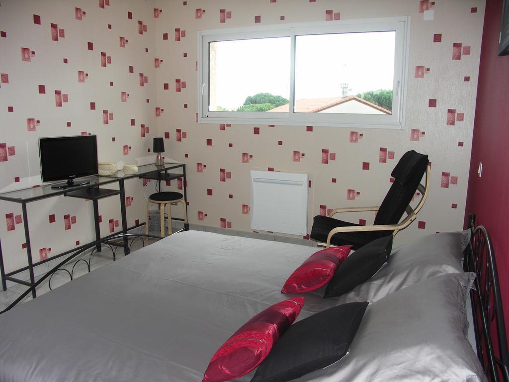 Chambres D'Hotes Le Saint O Detente Zimmer foto